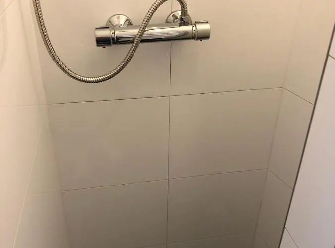 Romantisch Tiny Gardenhouse In Beautiful Garden 샬레